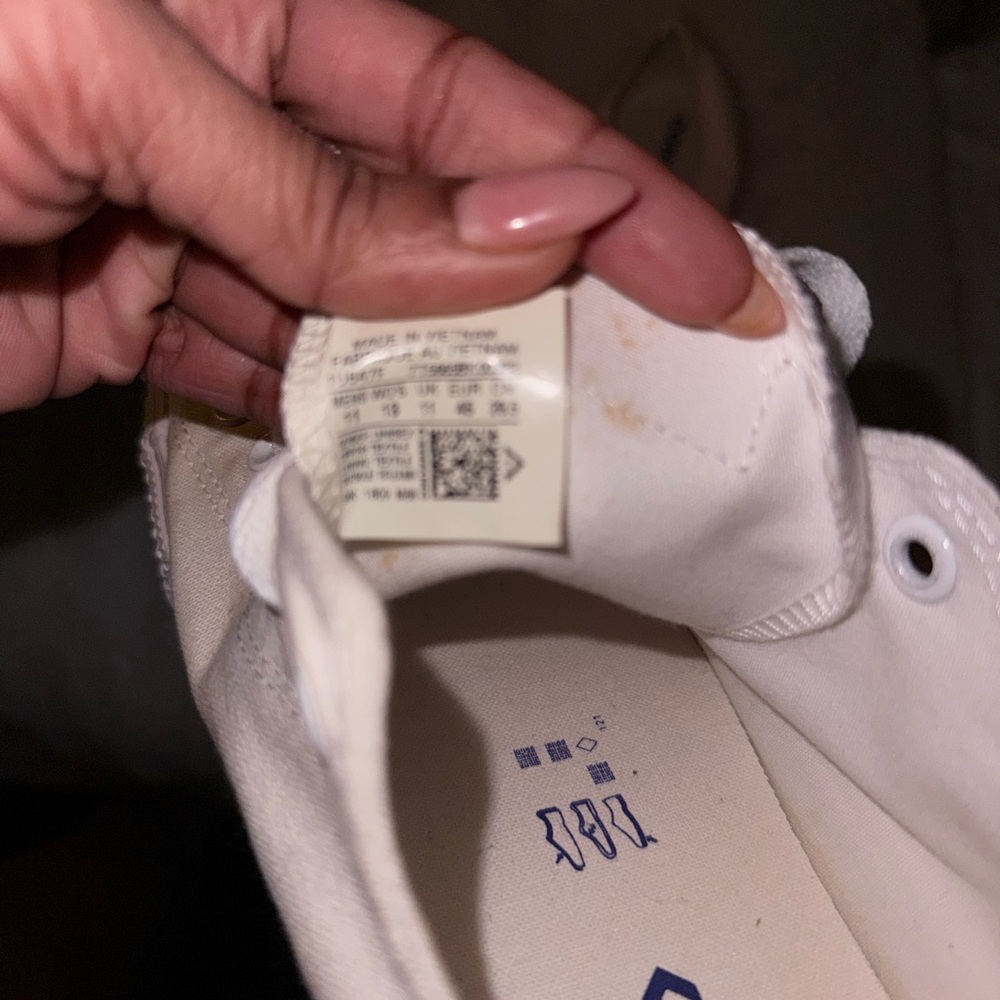 Converse White Canvas Sneaker with Blue Insole Print